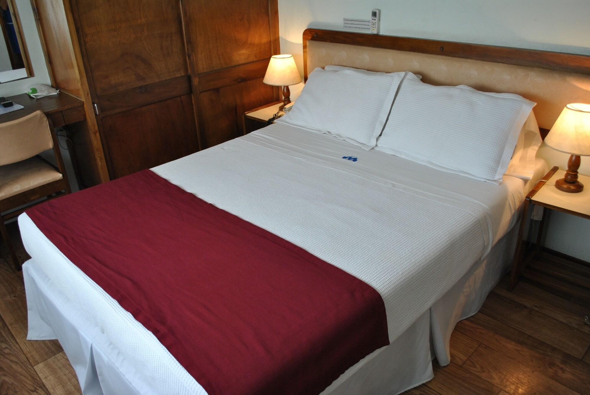 Hotel Mediterraneo Монтевидео Экстерьер фото