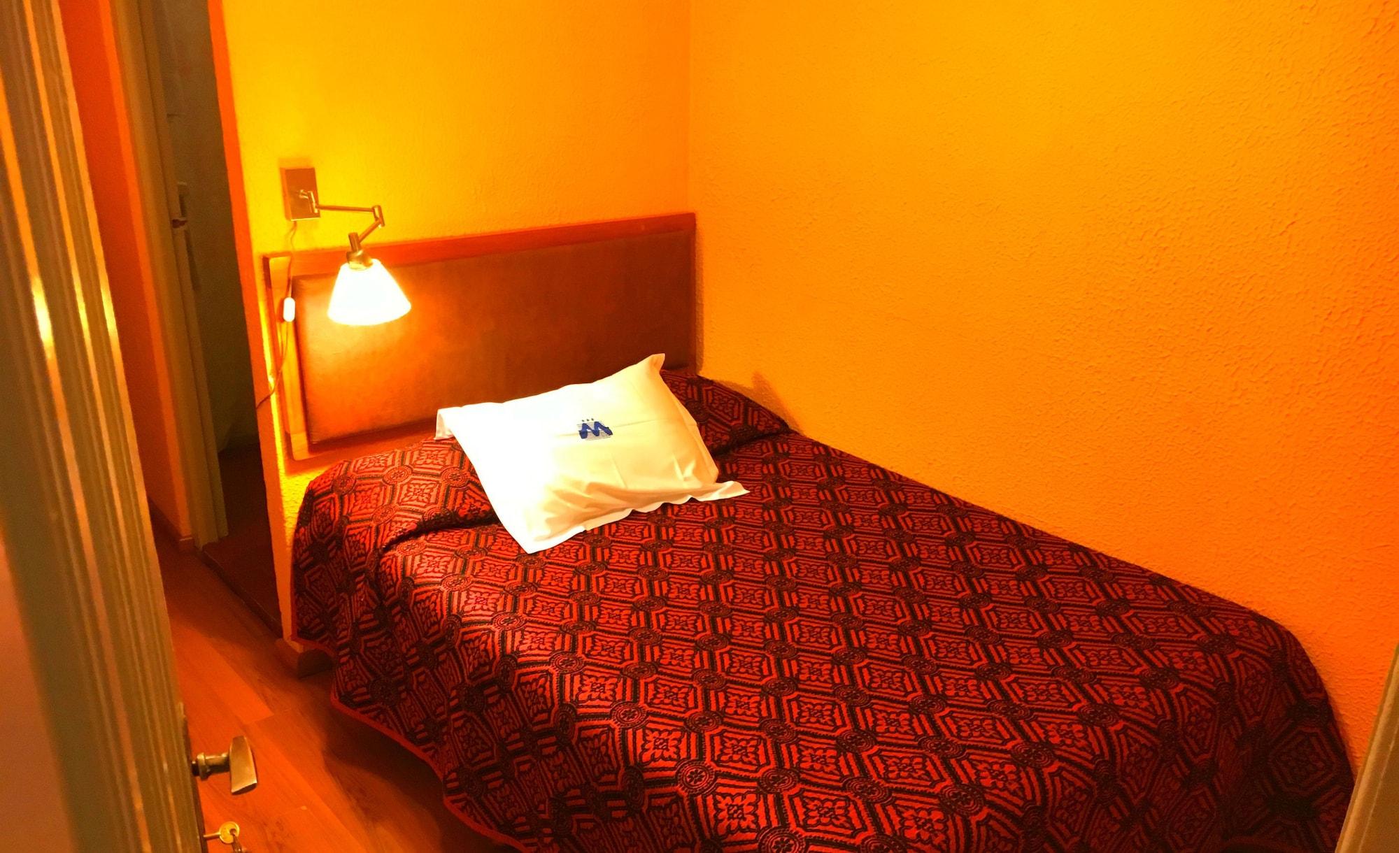 Hotel Mediterraneo Монтевидео Экстерьер фото