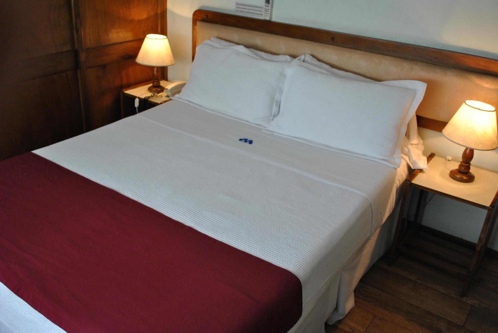 Hotel Mediterraneo Монтевидео Экстерьер фото